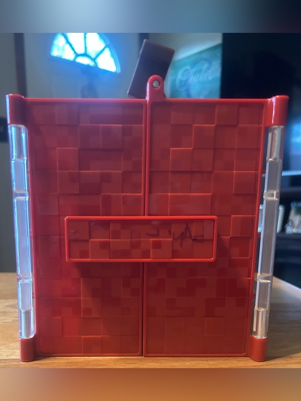 Minecraft Mini Figure Collector Display/Storage Cube - Red - Picture 5 of 5